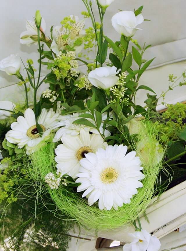Alles in Weiß – Schnittblumen für Hochzeiten.
